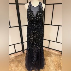 Elegant long dress for wedding or prom use once
